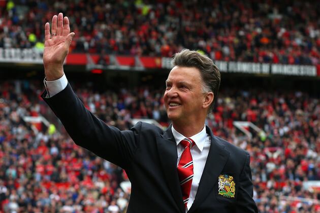 Louis Van Gaal Deserves More Patience Than David Moyes at Manchester United 