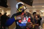 Puig Opens Beers with His Mouth