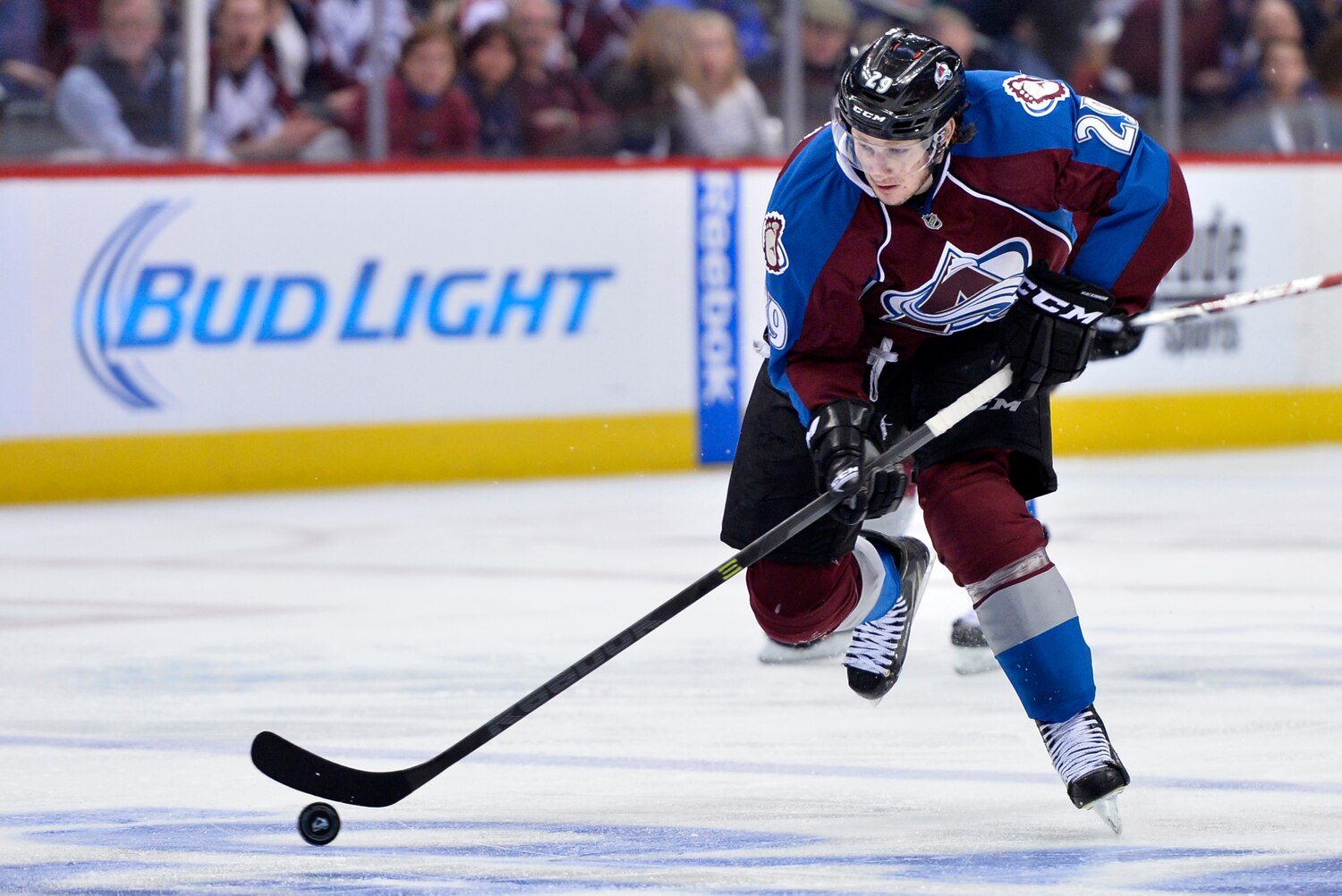 Colorado Avalanche Is Nathan MacKinnon the Fastest Skater in the NHL