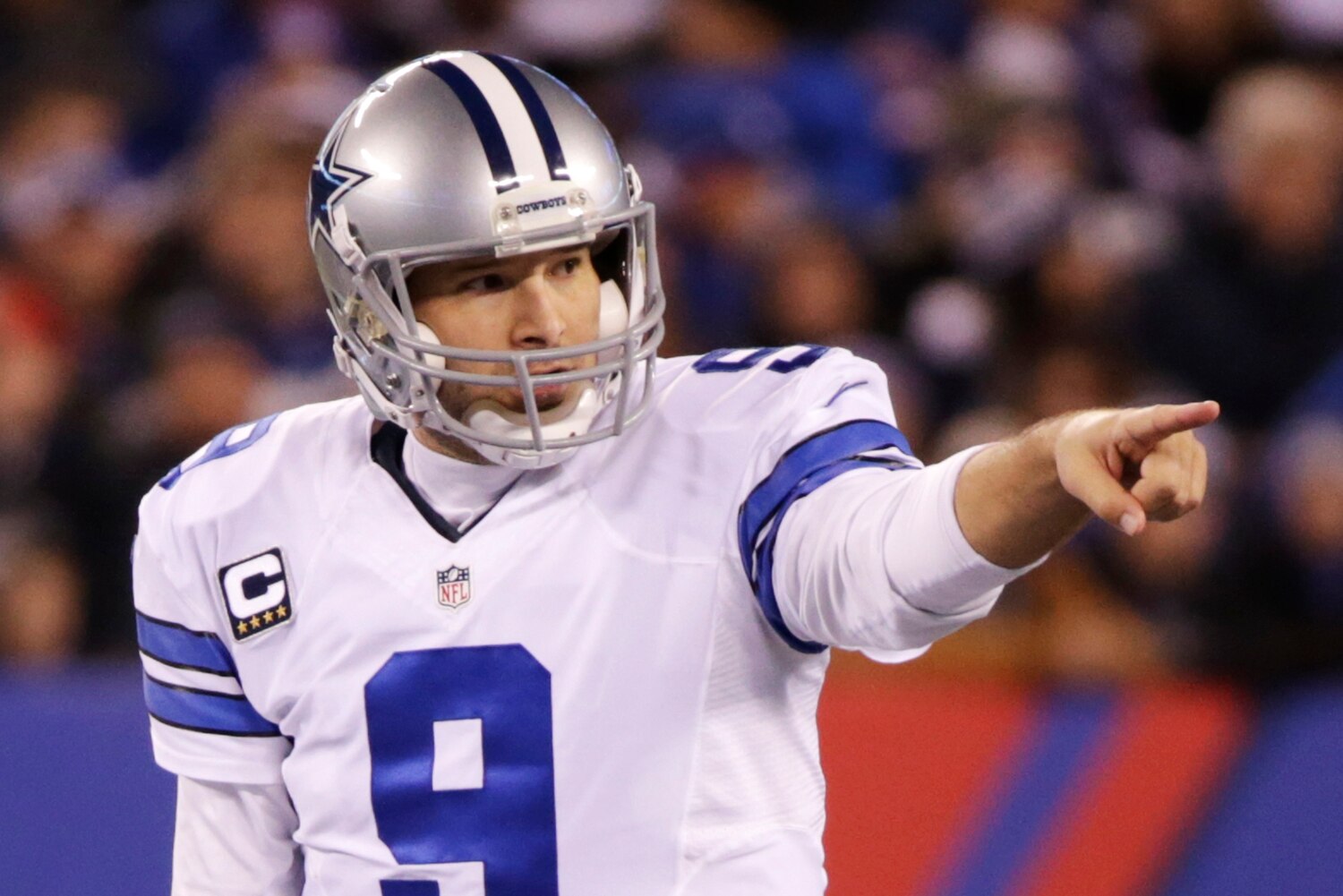 Net Worth Tony Romo 28 - j1hlgzw