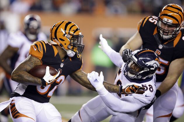 Denver Broncos' Run Defense Breakdown Alarming Sign Ahead of Playoffs