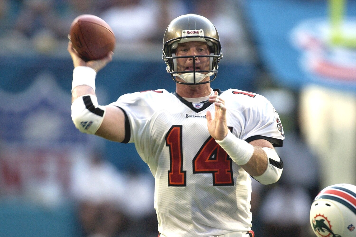 Former Tampa Bay QB Brad Johnson Says He Paid People to Tamper with