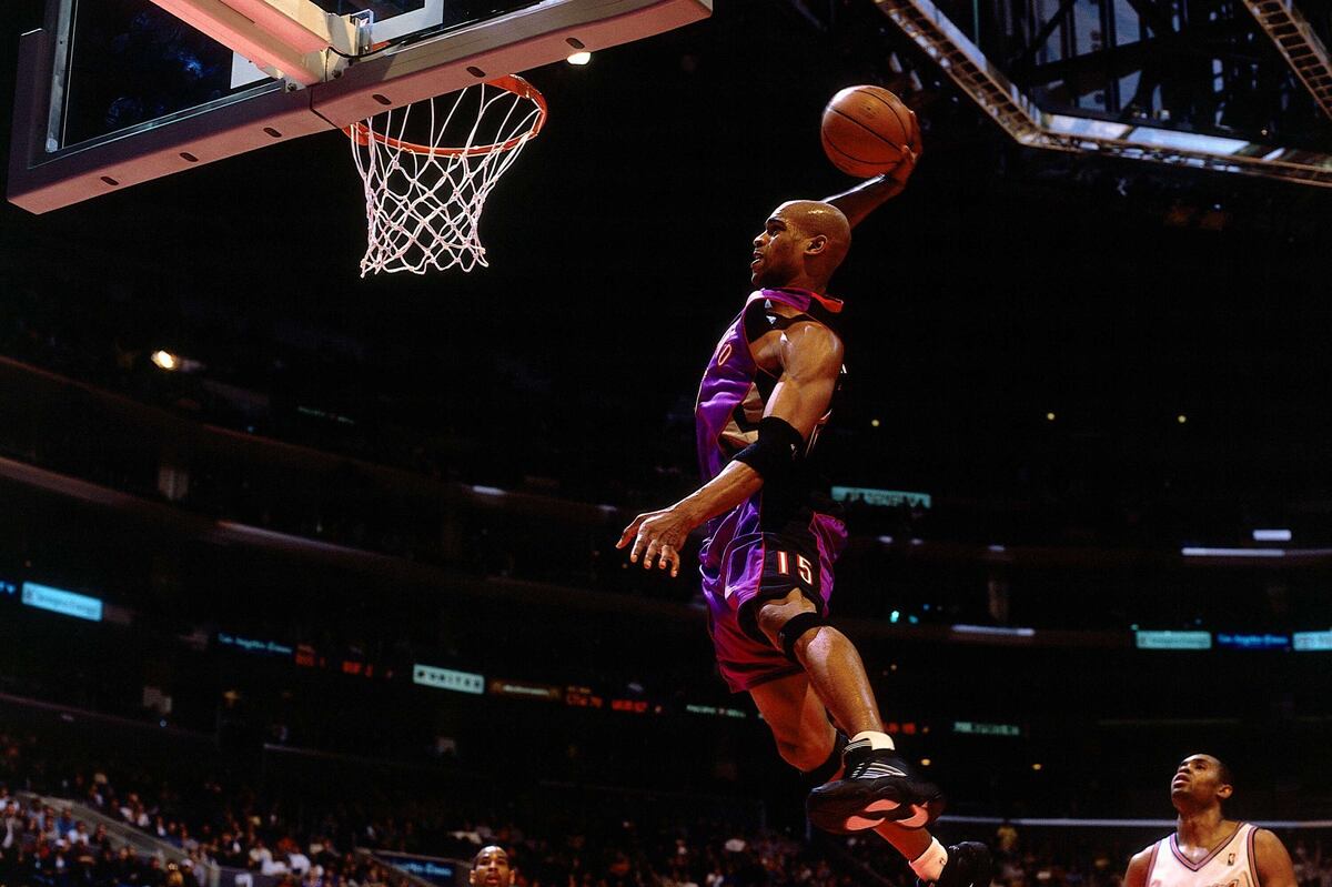 We Remember Vince Carter's Best NBA Dunks in Honor of Vinsanity's 38th Birthday Bleacher Report