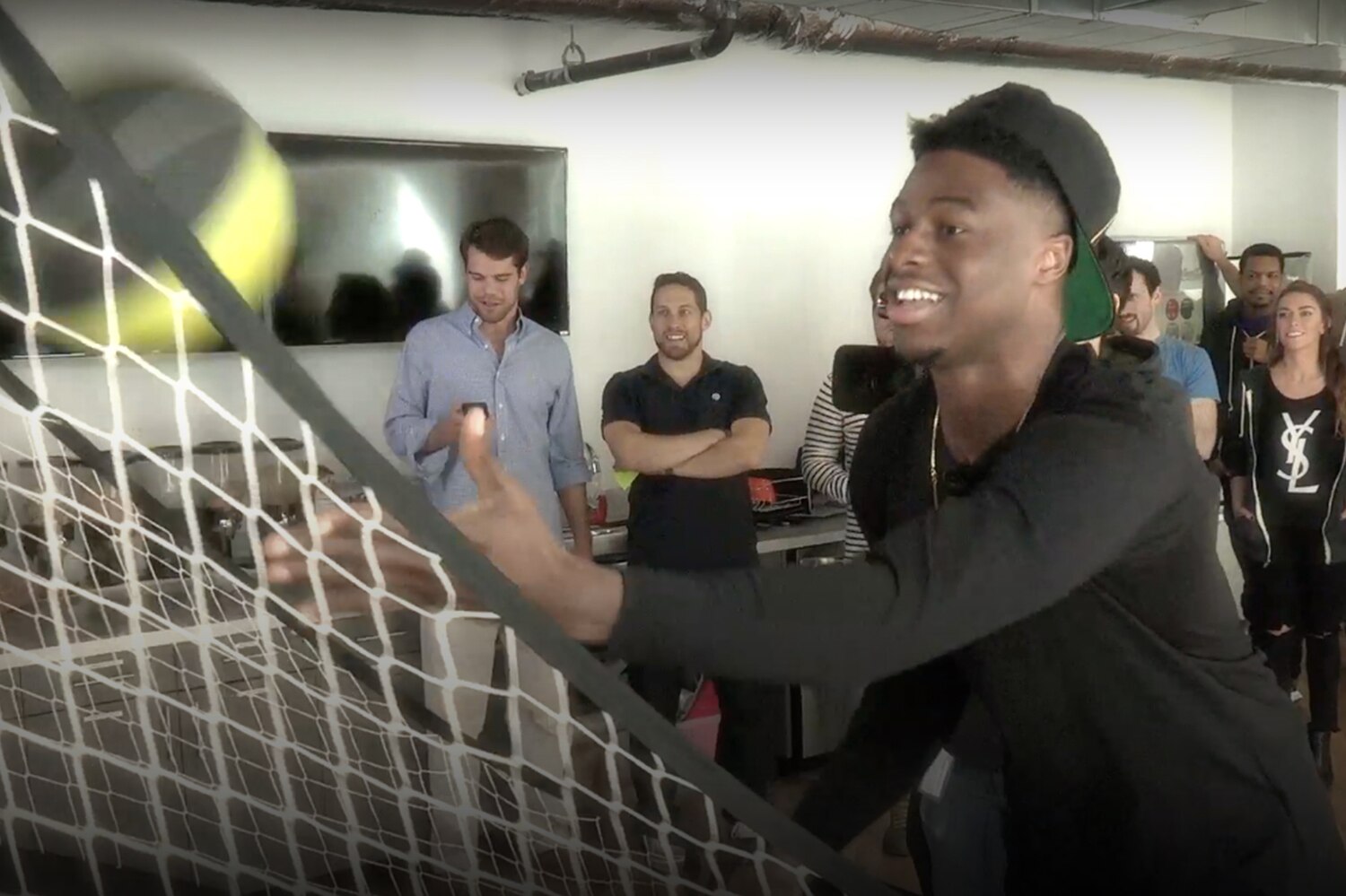 Emmanuel Mudiay Goes for Bleacher Report's PopAShot Record Bleacher