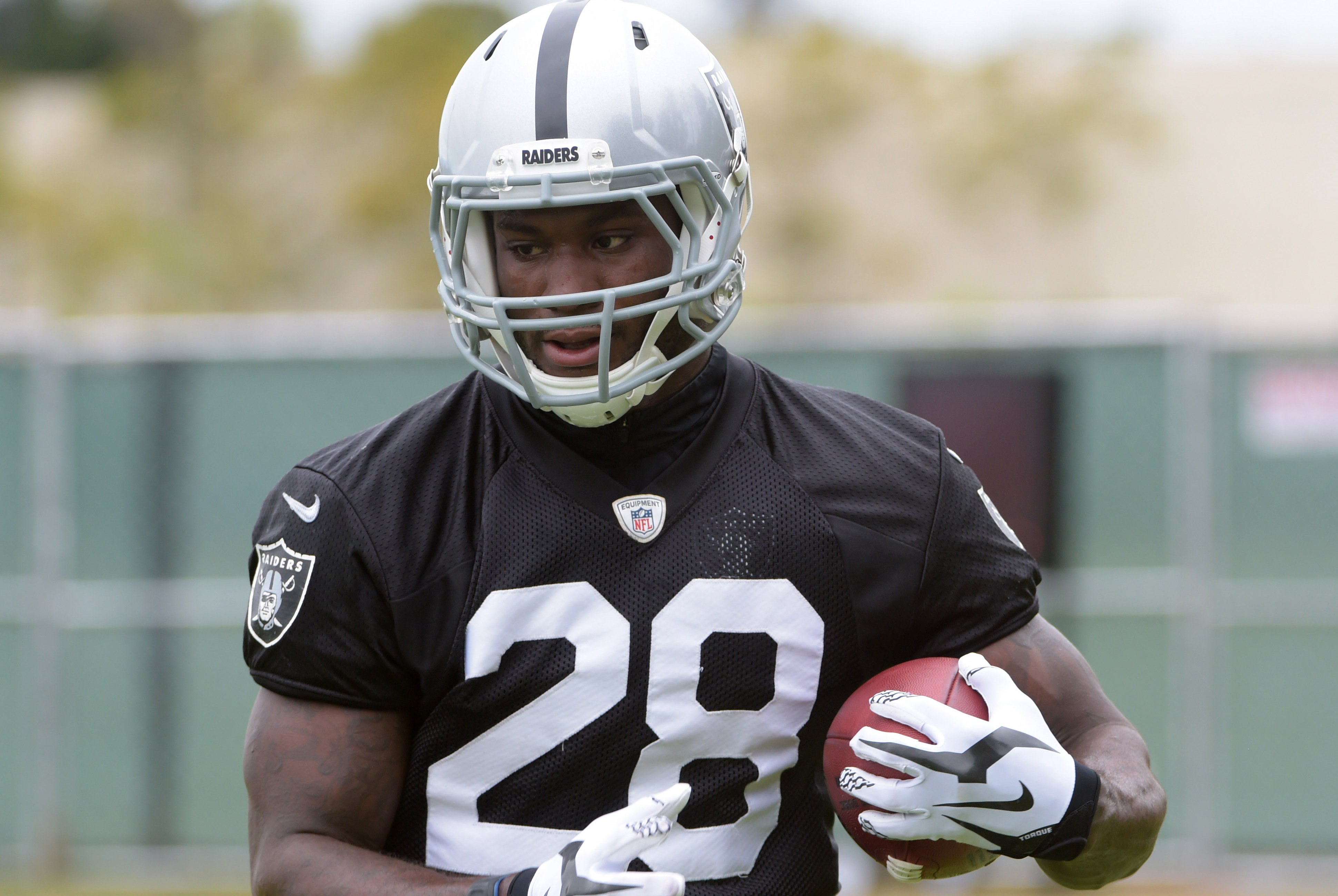 Oakland Raiders: Full Position Breakdown, Depth-Chart Analysis at Running Back | Bleacher Report