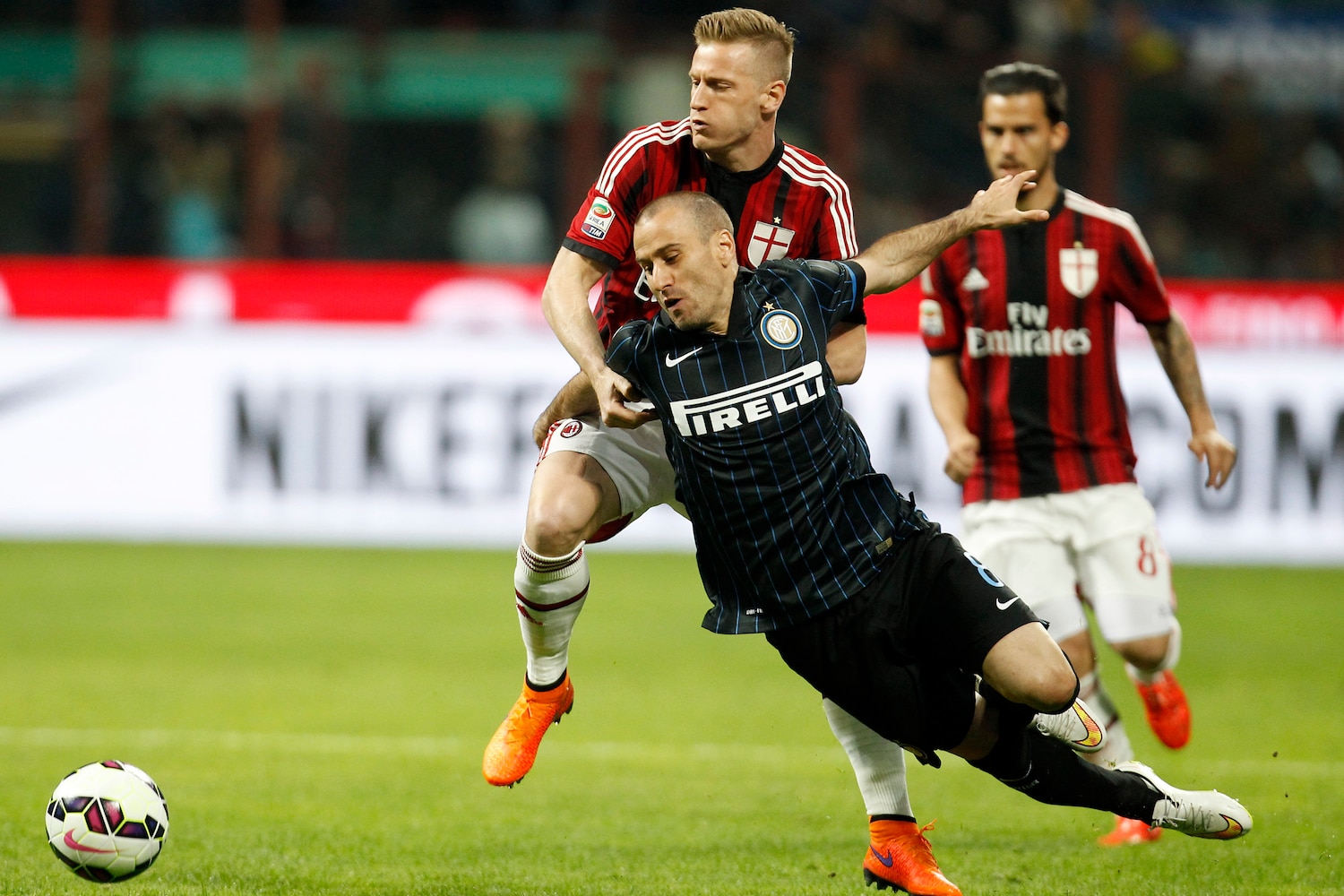 AC Milan vs Inter Milan: Live Score, Highlights from ...