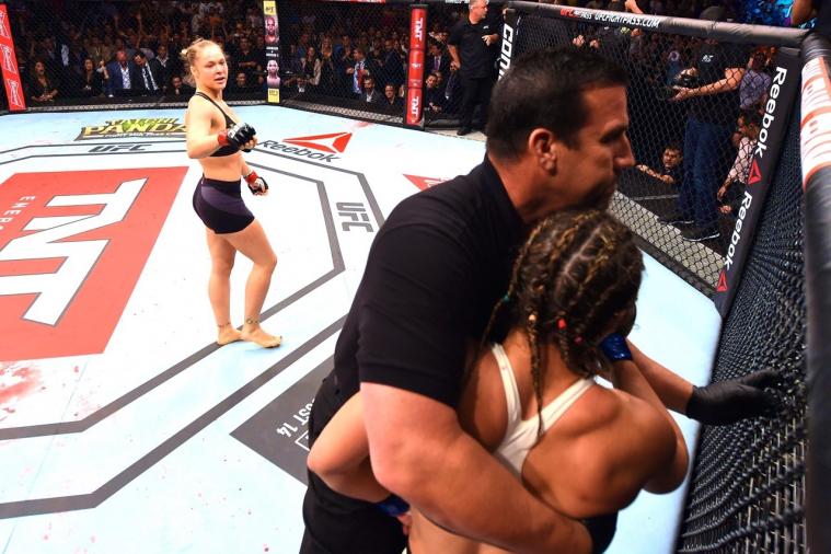 Ronda Rousey Tells Bethe Correia Dont Cry After 34 Second Fight At Ufc 190 Bleacher Report 