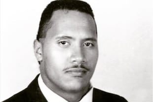 16 настай, ахлах сургуулийн сурагч Жонсон