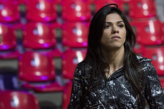 Strange Strawweight Title-Fight Story Continues, Gadelha Says She's Not Injured