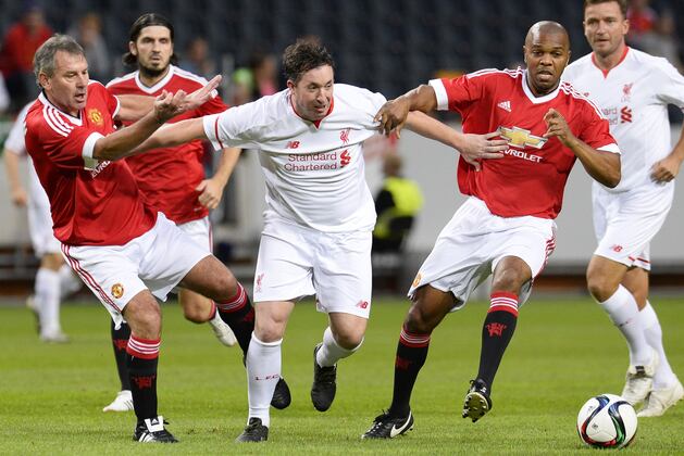 Liverpool vs. Manchester United: Score and Reaction from 2015 Legends Match | Bleacher Report