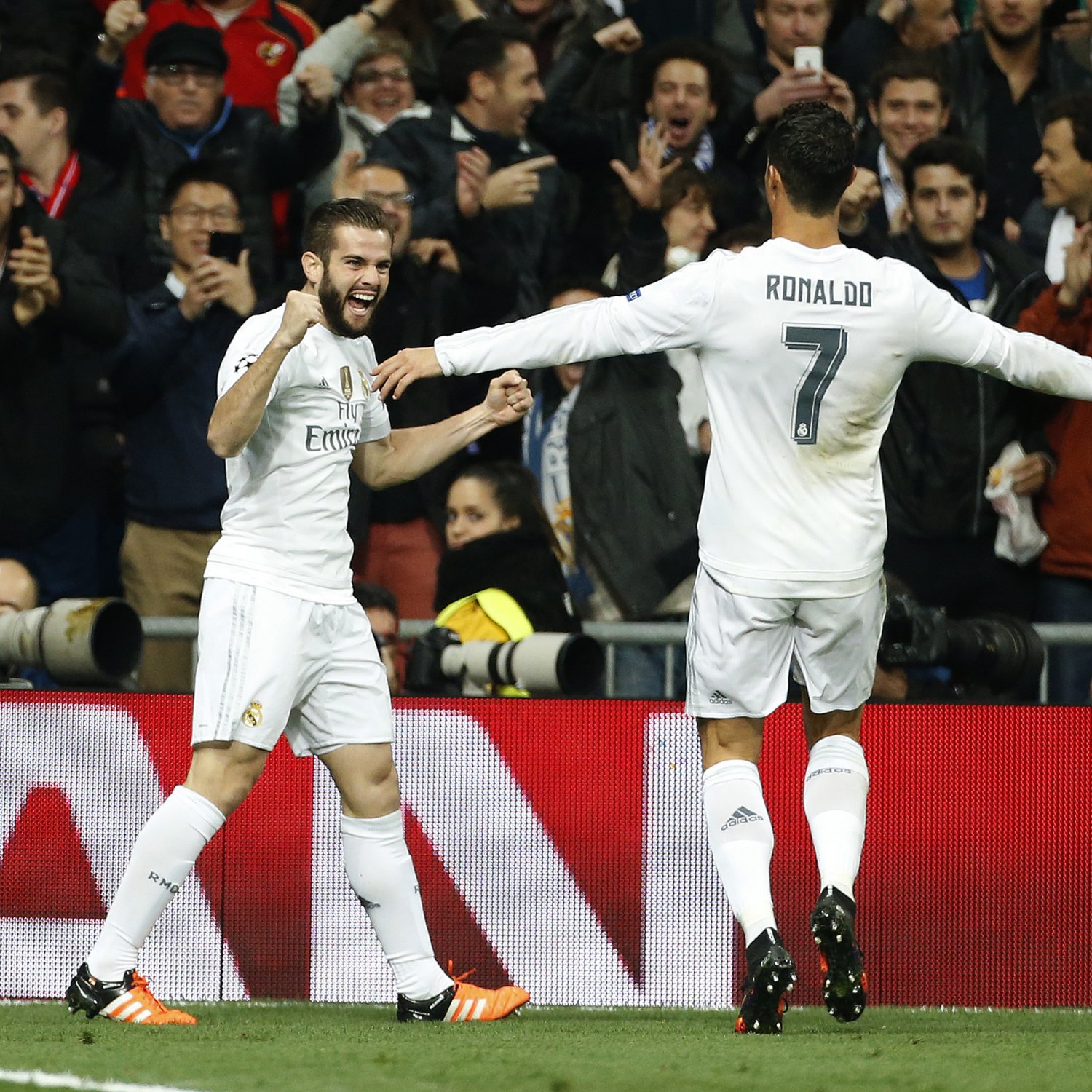 Real Madrid vs. PSG: Score and Reaction from 2015 Champions League | Bleacher Report