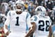 El running back Jonathan Stewart (28) de los Panthers de Carolina celebra con quarterback Cam Newton (1) tras anotar un touchdown contra los Seahawks de Seattle en los playoffs de la NFL el domingo 17 de enero de 2016. (AP Foto/Bob Leverone)