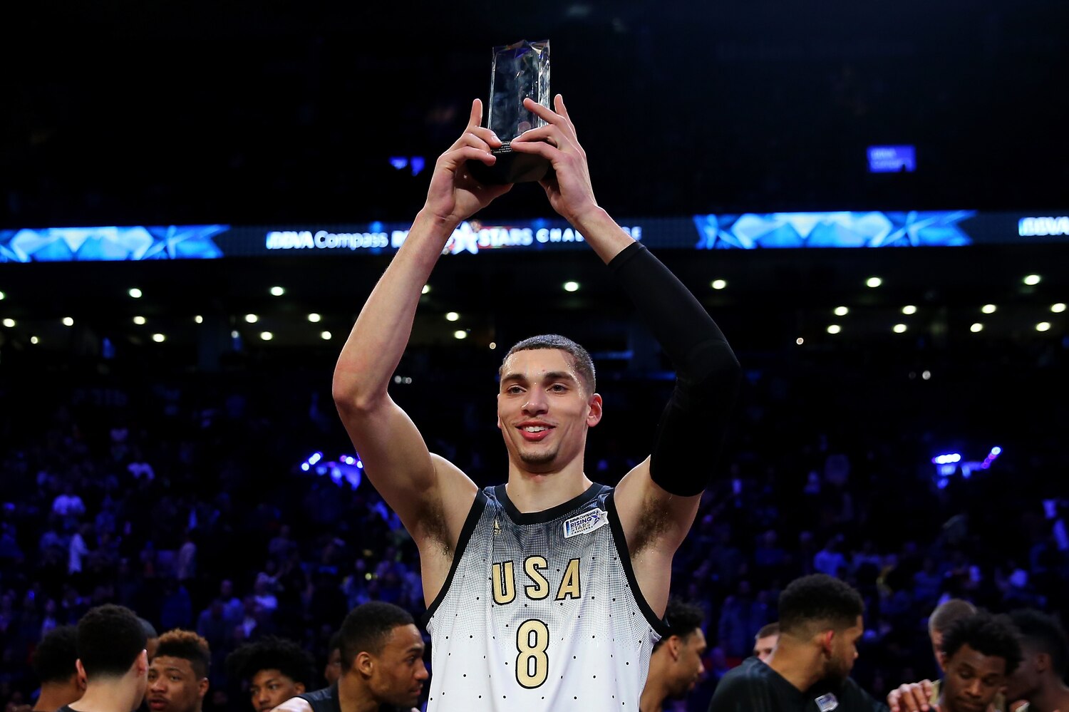 This Lavine Vs. Bucks Stat Will Blow Your Mind! - t2aflv7