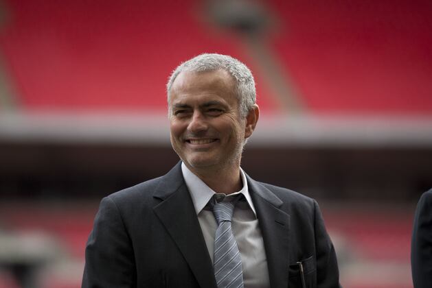 Jose Mourinho Reportedly Signs Pre-Contract Agreement to Join Manchester United
