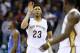 Anthony Davis, de los Pelicans de Nueva Orleáns, celebra durante la segunda mitad del encuentro del jueves 25 de febrero de 2016, frente al Thunder de Oklahoma City (AP Foto/Jonathan Bachman)