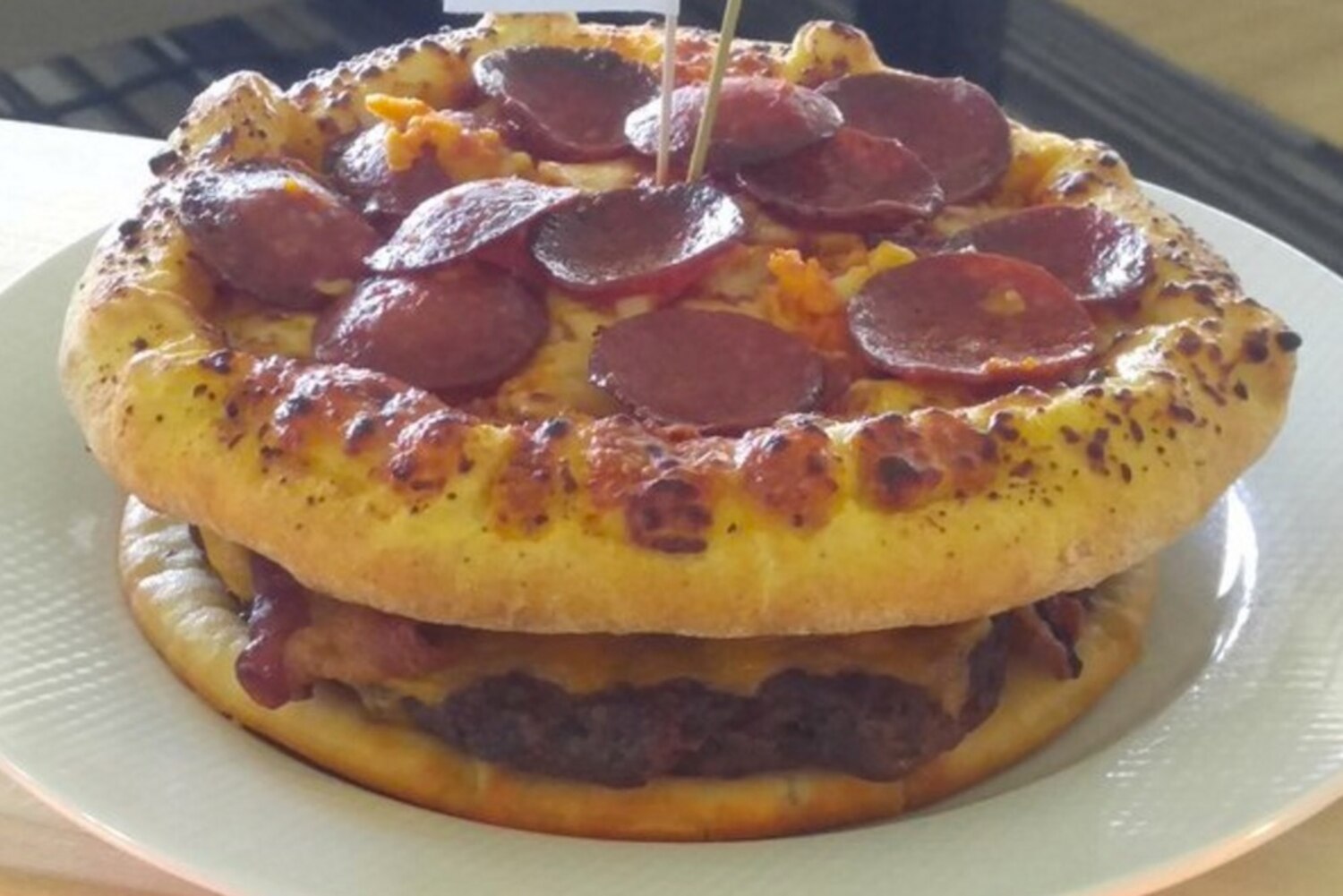 Braves Unveil Wild Ballpark Food for 2016 Season, Introduce 'Burgerizza