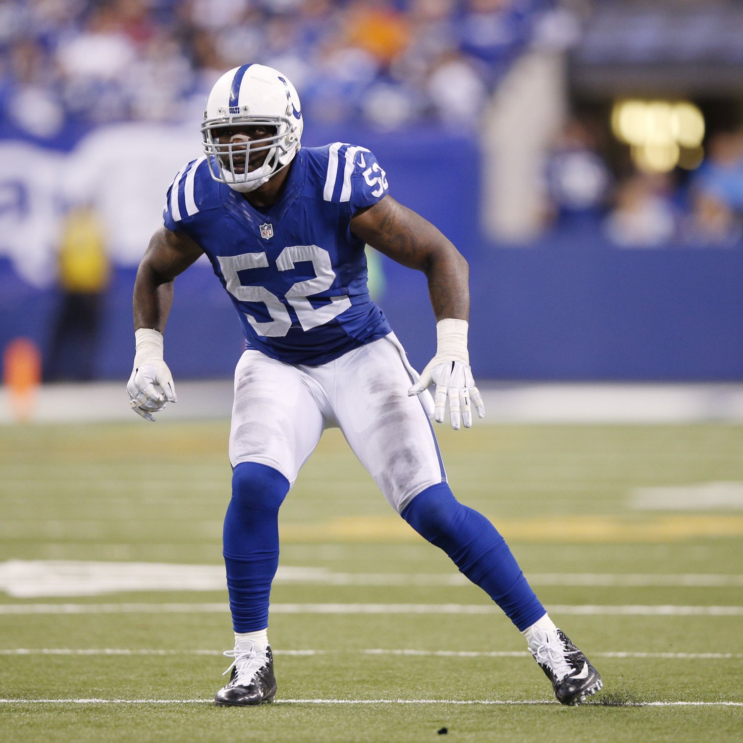 Colts LB DQwell Jackson arrested for allegedly assaulting 