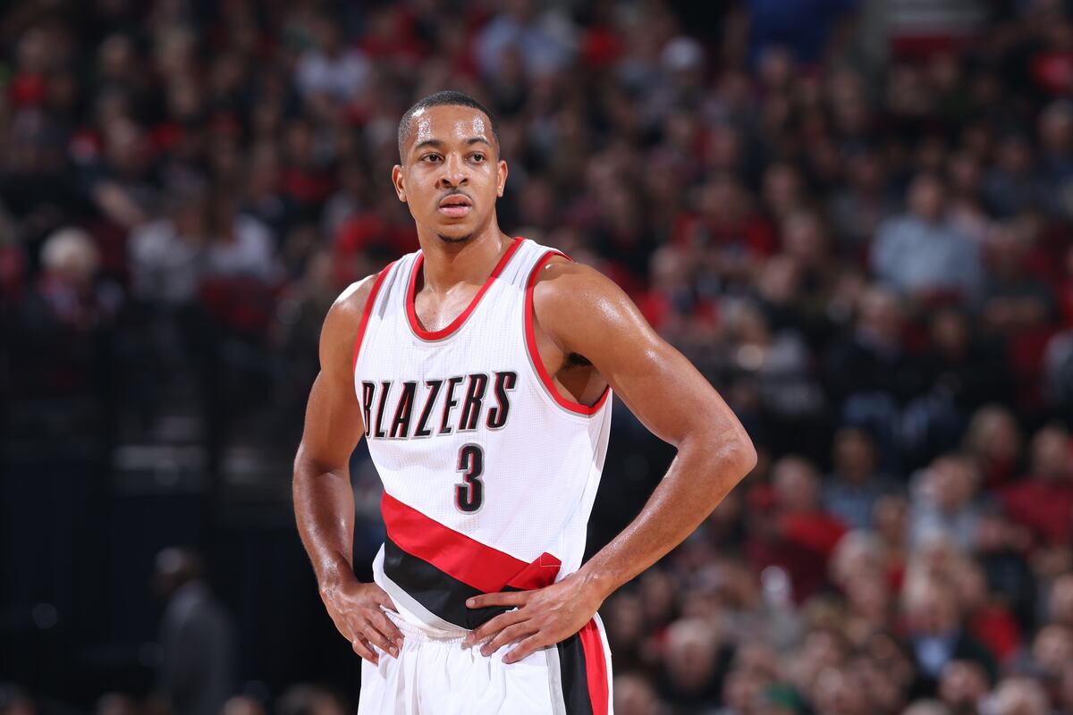 Report: Blazers' CJ McCollum Received PRP Injection for Knee Injury in Offseason