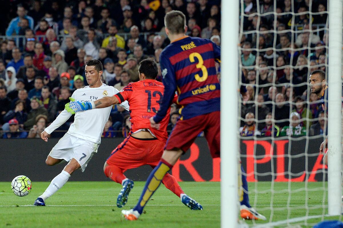 Barcelona vs. Real Madrid: Score and Reaction from El ...