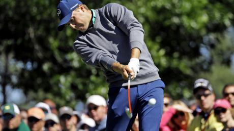 Spieth leads Masters after 3rd round