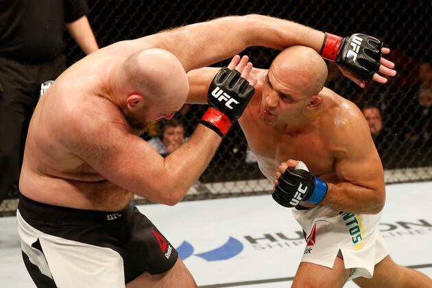 Rothwell vs Dos Santos Rothwell vs Dos Santos
