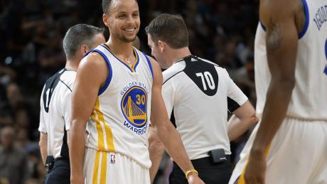 Curry wins first unanimous MVP in history