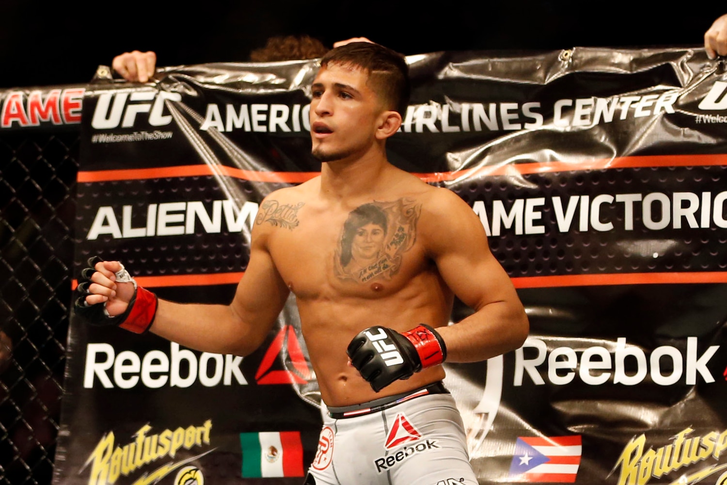 UFC 197: Start Time, Prelim Live Stream Info and Full ...