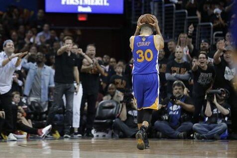 Curry Ejected for Throwing Mouthpiece into Stands in NBA Finals Game 6 Curry Ejected for Throwing Mouthpiece into Stands in NBA Finals Game 6