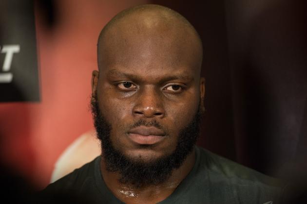 UFC's Derrick Lewis Took a Nap During Post-Fight Press Conference