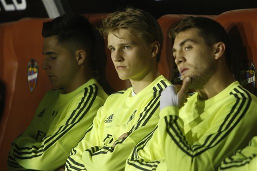 Real Madrid Transfer News: Latest on Martin Odegaard and James Rodriguez Rumours