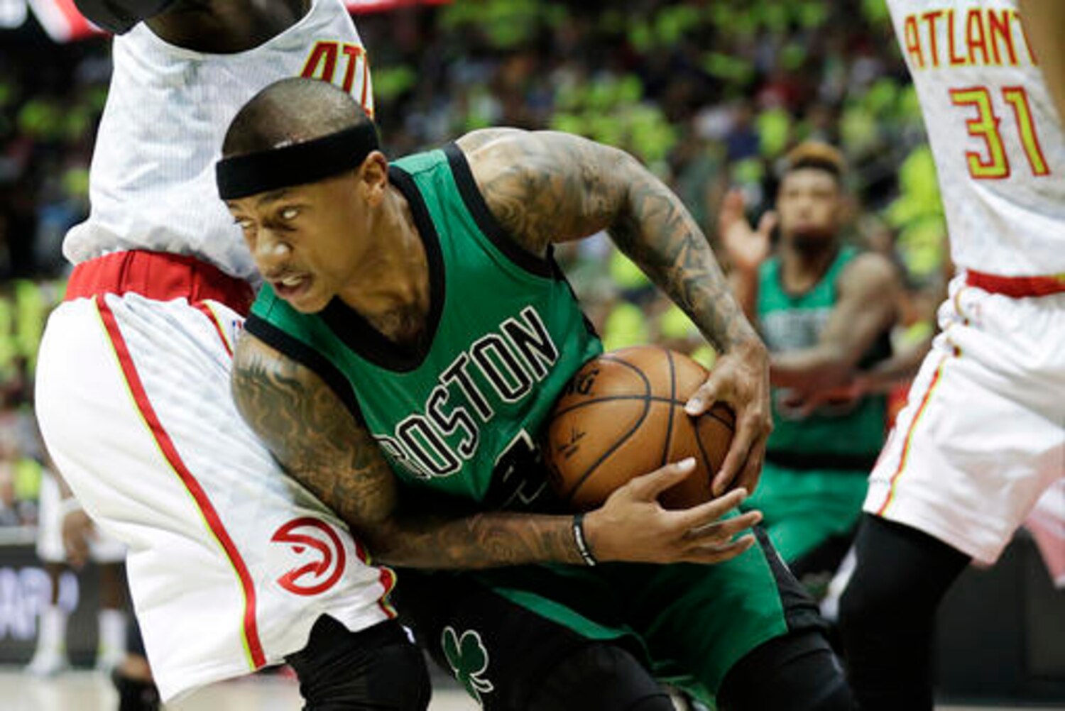 Isaiah Thomas Goes Perfect, Beats Tyler Lockett in Seahawks Shootout