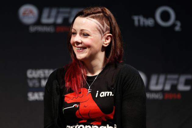 Homeless Man Writes Joanne Calderwood a Thank You Note After UFC 203 Experience