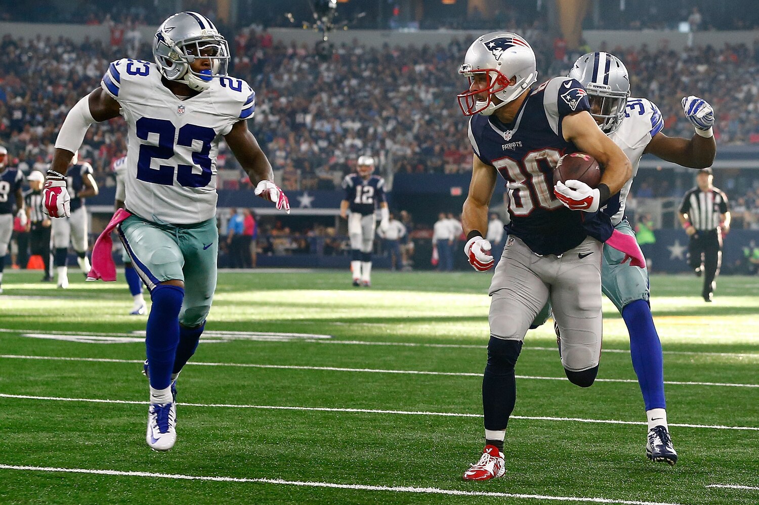 Cowboys, Patriots Headline Forbes' List of Most Valuable NFL Franchises