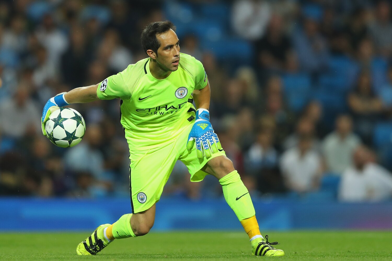 Claudio Bravo Injury Manchester City Goalkeeper Injures Hip While on