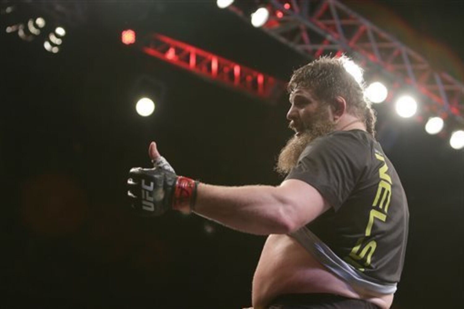 داستان+كون+دادن+مامان Roy Nelson Apologizes For, but Doesn't Regret, Kicking Referee After ...