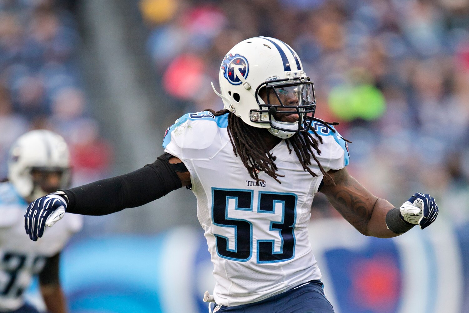 Former NFL, Auburn LB Quentin Groves Dies at Age 32