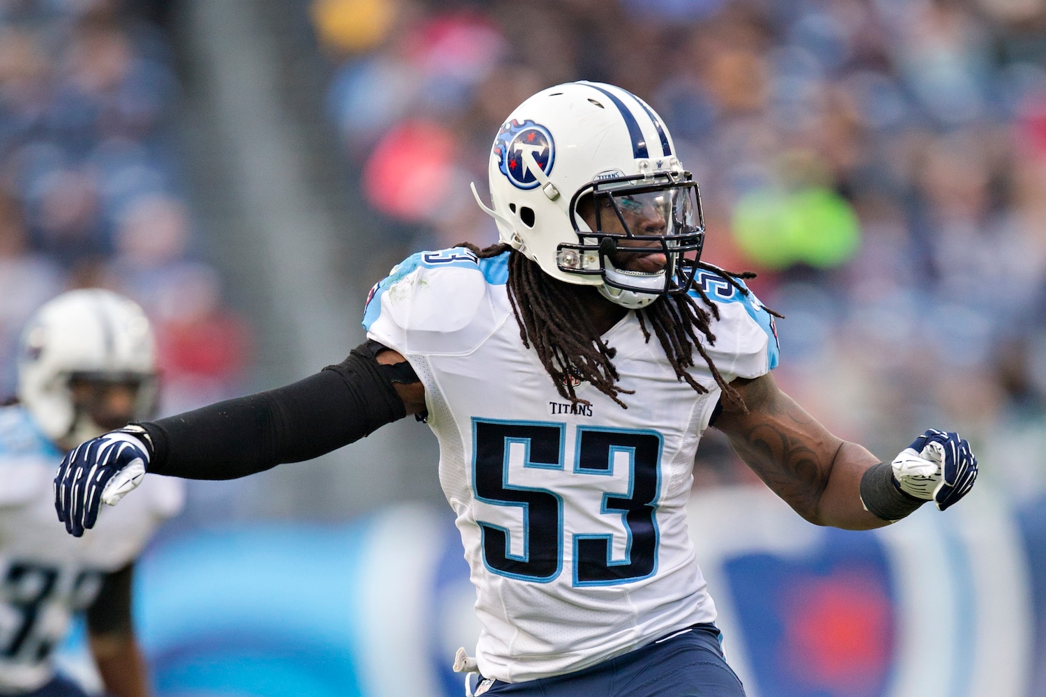 Former NFL, Auburn LB Quentin Groves Dies at Age 32