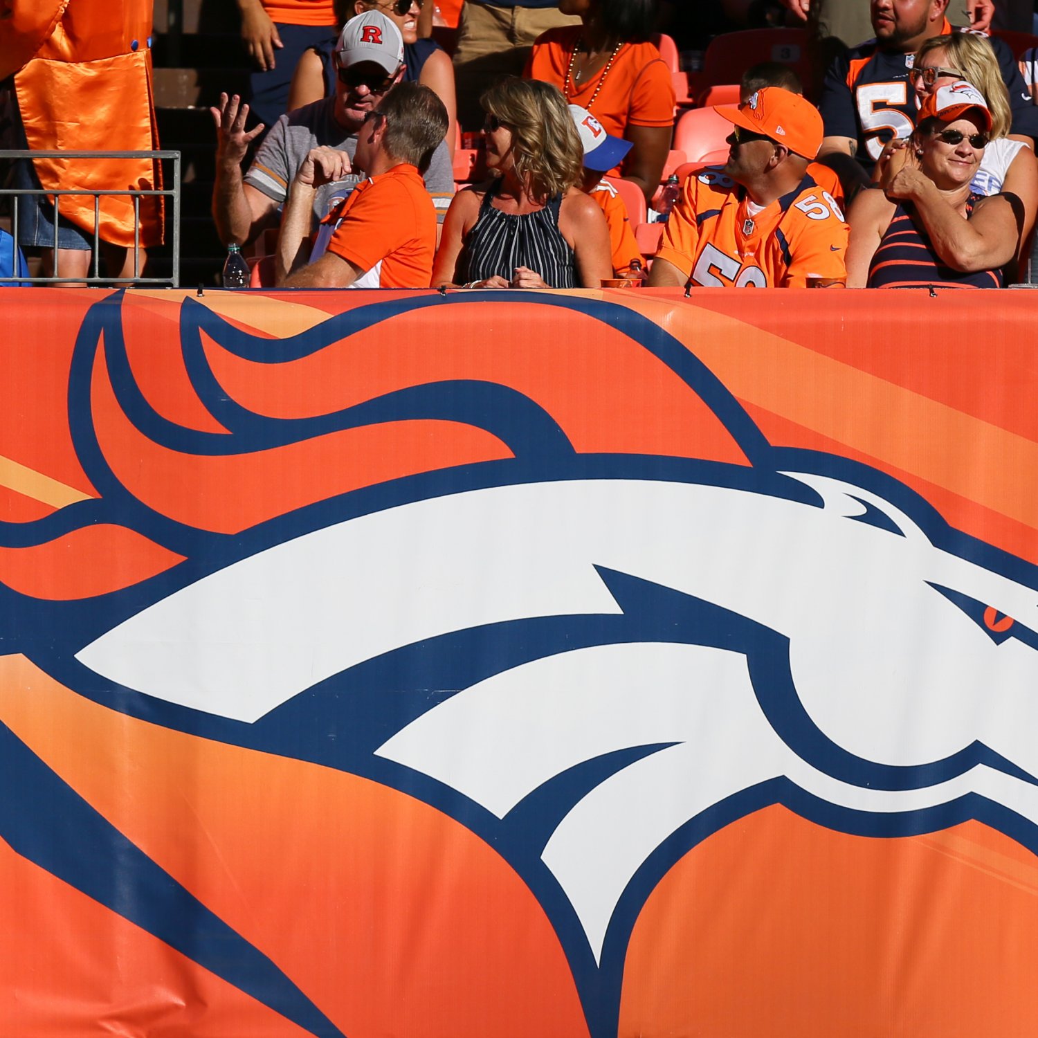 Fan Dies After Falling over Railing at Texans vs. Broncos