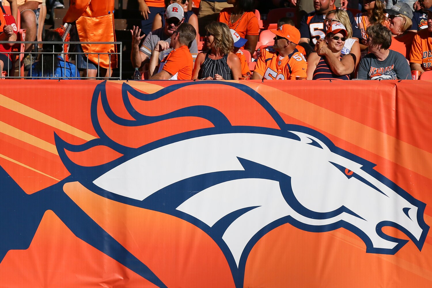 Fan Dies After Falling over Railing at Texans vs. Broncos