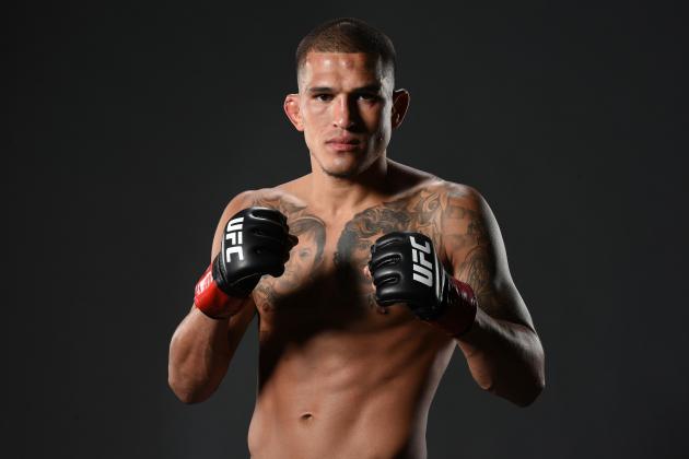 Multiple Cars Set on Fire Outside of Anthony Pettis' Home