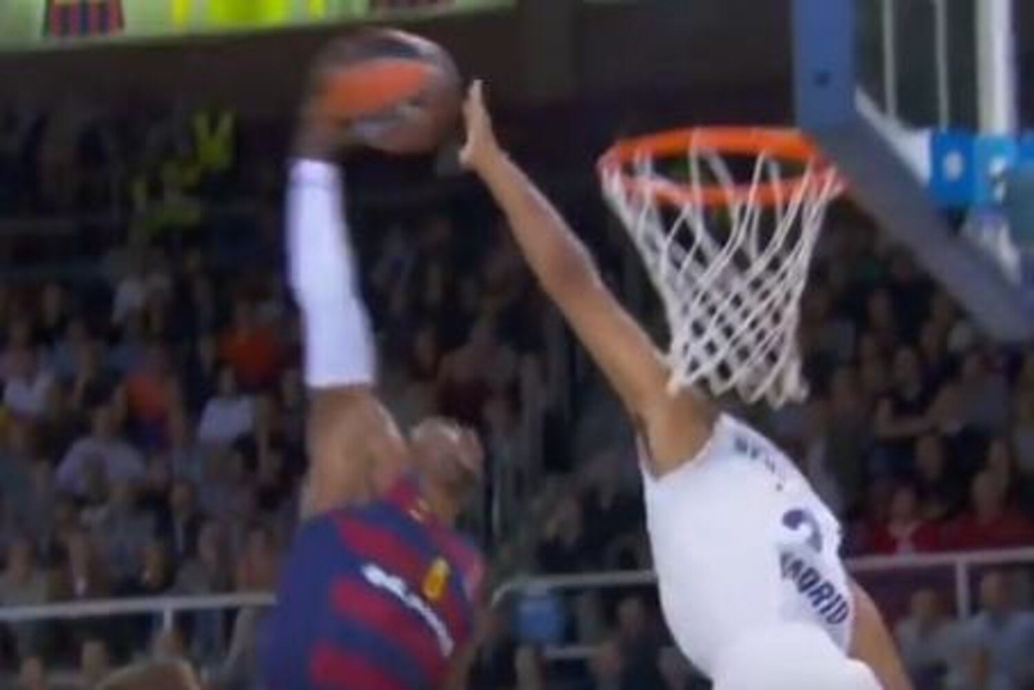 Anthony Randolph's Block Brings Joey Dorsey's Dunk to a Complete Stop