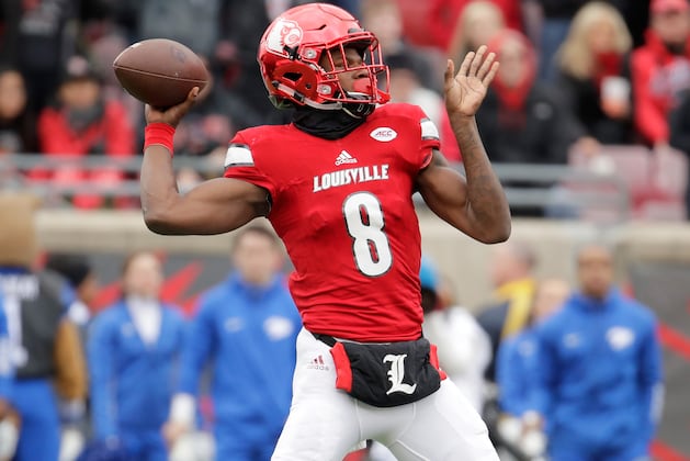 Lamar Jackson, Dede Westbrook Headline 2016 AP All-America Team