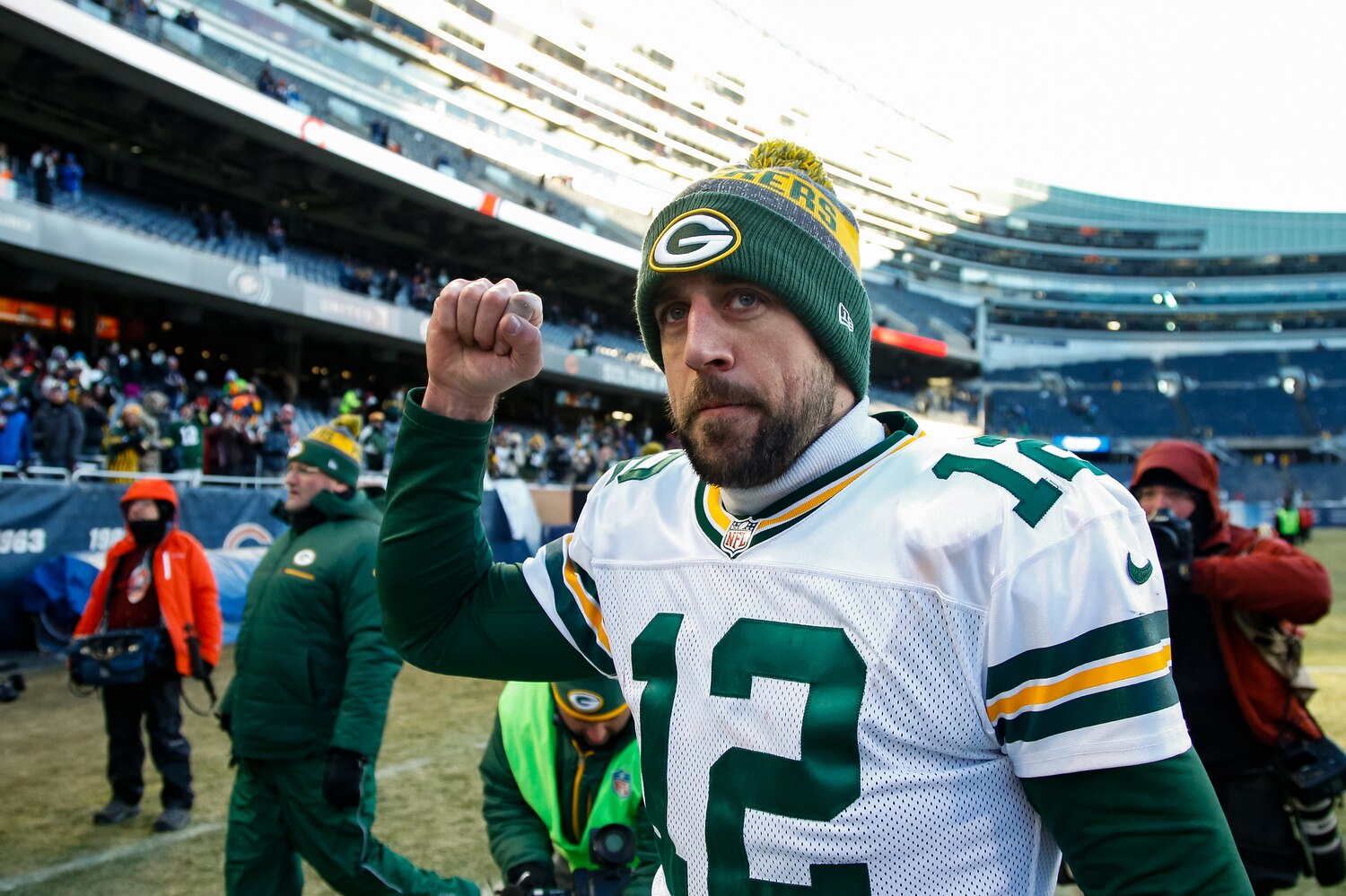 Monday Morning Digest: Packers, Patriots Stay Hot on a Cold-Hearted NFL Sunday