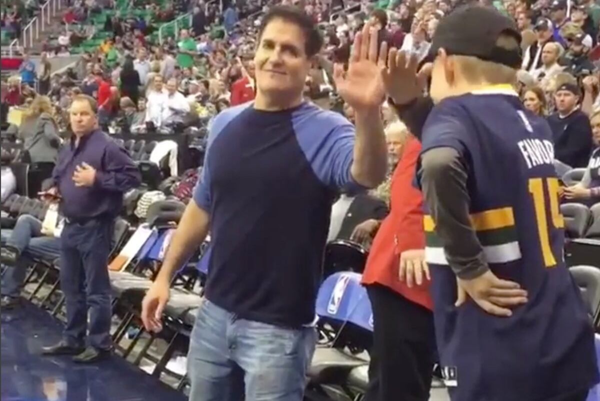 Mark Cuban Offers Young Jazz Fan High-Five, Gets Dabbed On | Bleacher Report | Latest News ...