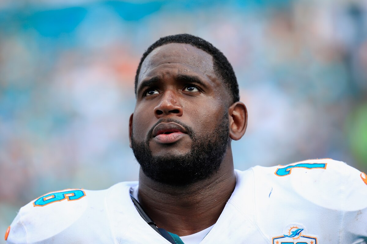 Branden Albert Traded to Jacksonville Jaguars for 2018 NFL Draft Pick Bleacher Report