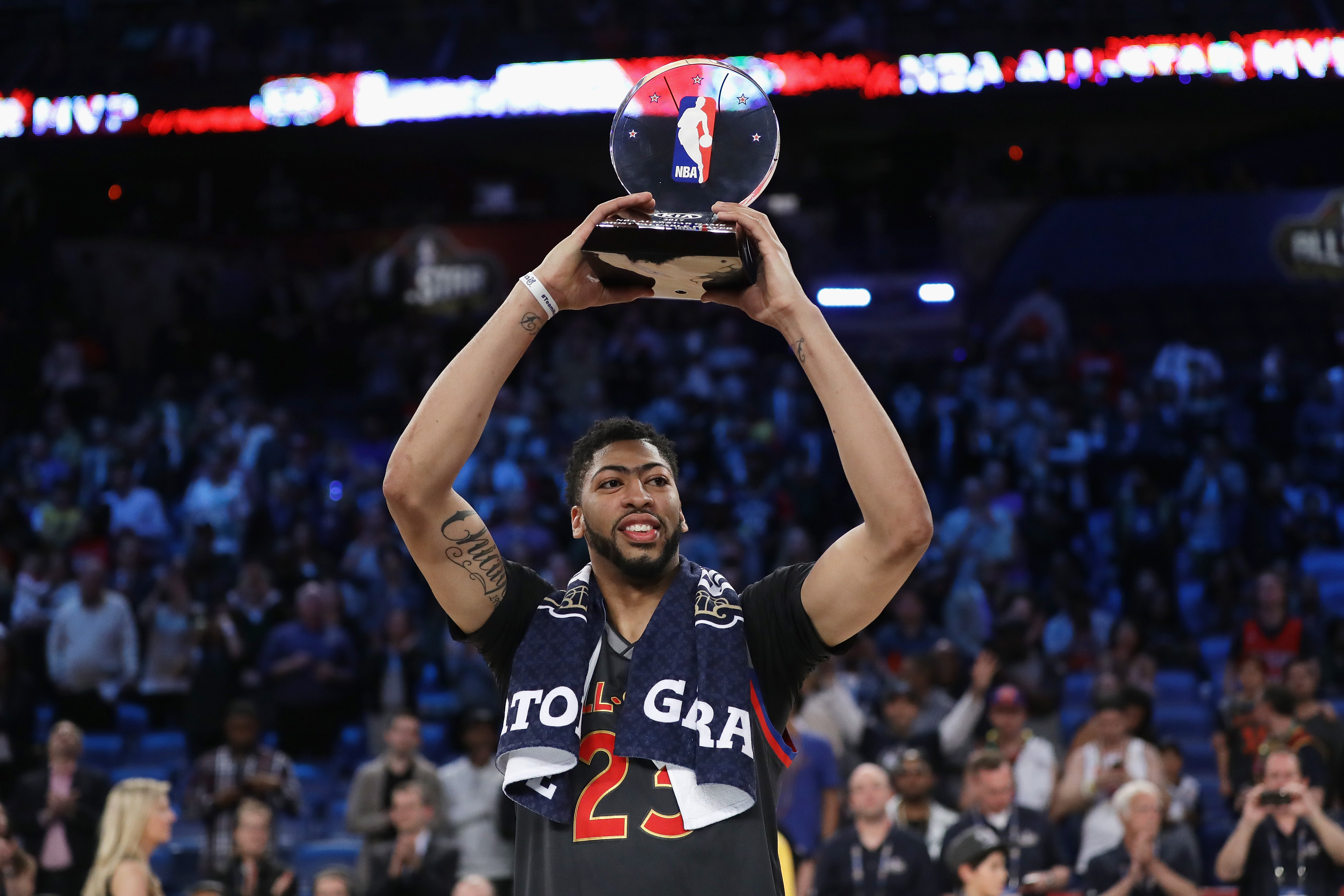 Anthony Davis (52 Points) Breaks Wilt Chamberlain's NBA AllStar Game