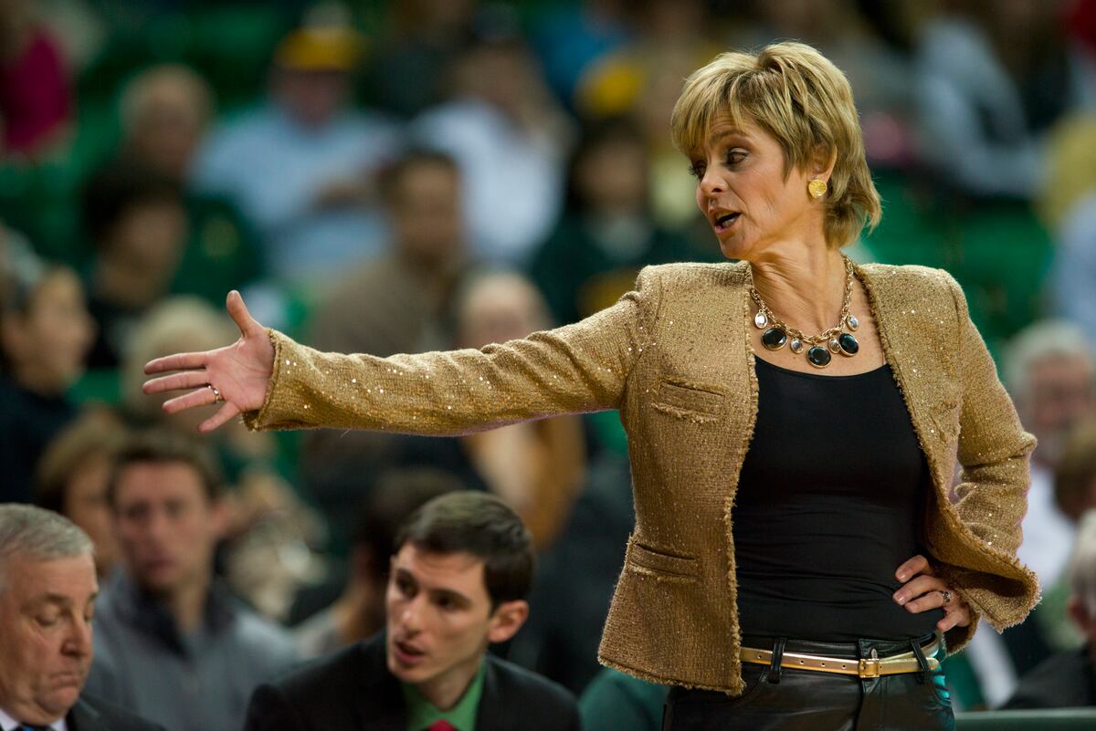 Baylor Women's Basketball Coach Kim Mulkey Apologizes for Controversial
