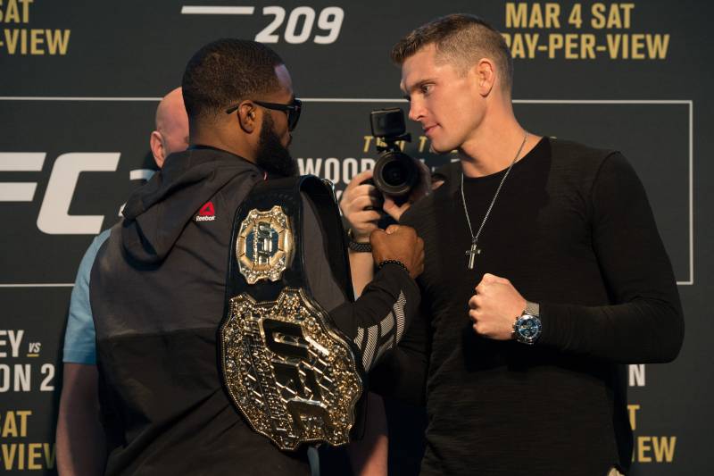 LAS VEGAS, NV - MARCH 02: (L-R) UFC welterweight champion Tyron Woodley and Stephen Thompson face off during the UFC 209 Ultimate Media Day inside TMobile Arena on March 2, 2017 in Las Vegas, Nevada. (Photo by Brandon Magnus/Zuffa LLC/Zuffa LLC via Getty Images)