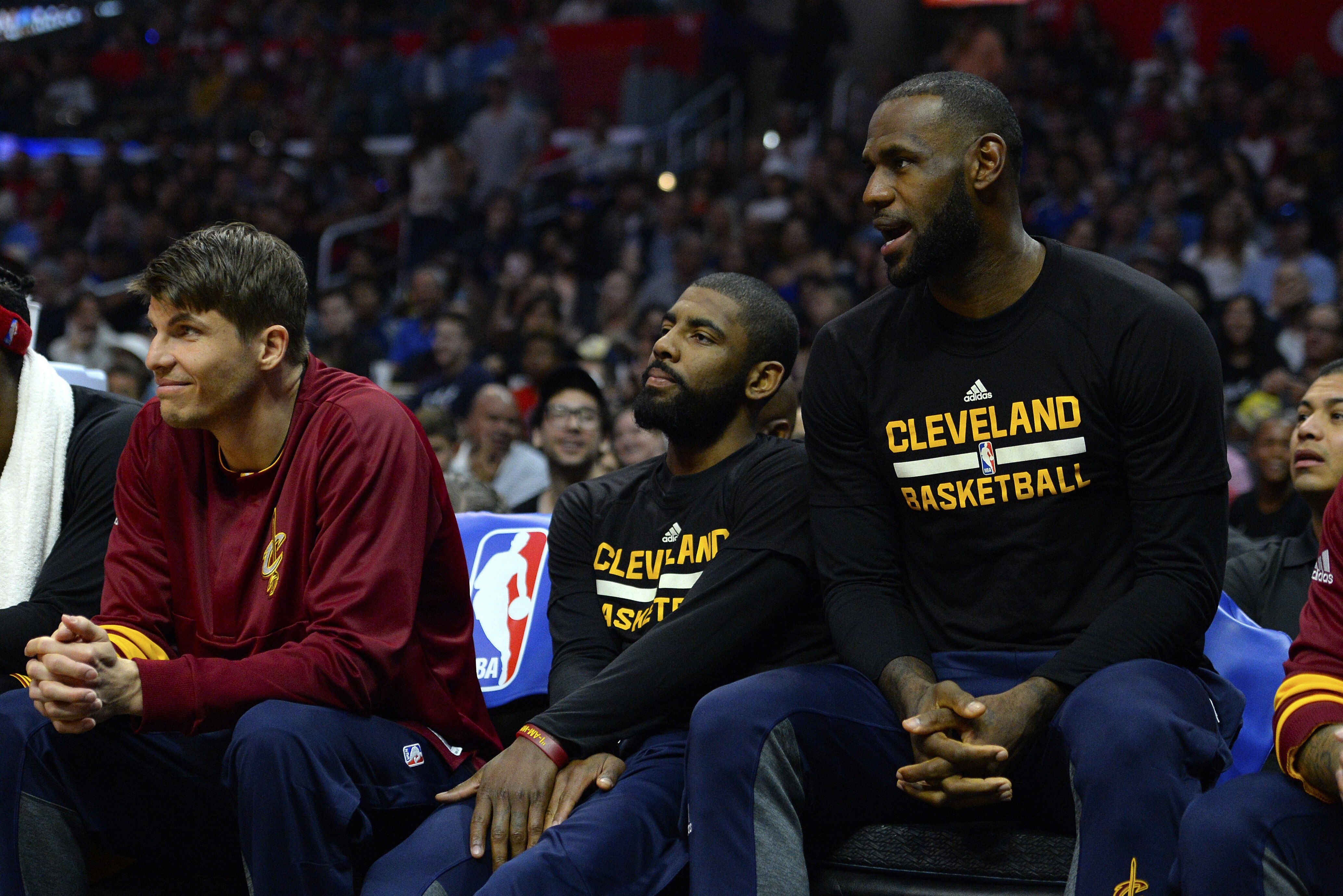 忍不了！詹皇社交媒體發文闢謠，否認想揍厄文！-黑特籃球-NBA新聞影音圖片分享社區