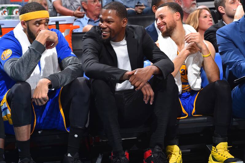 勇士傷病潮?美記曝杜蘭特右肋軟骨不完全骨折,至少休2周!-黑特籃球-NBA新聞影音圖片分享社區